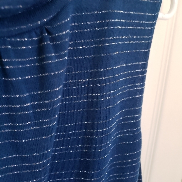 BLUE AND SILVER SLEEVELESS TOP - Picture 3 of 3